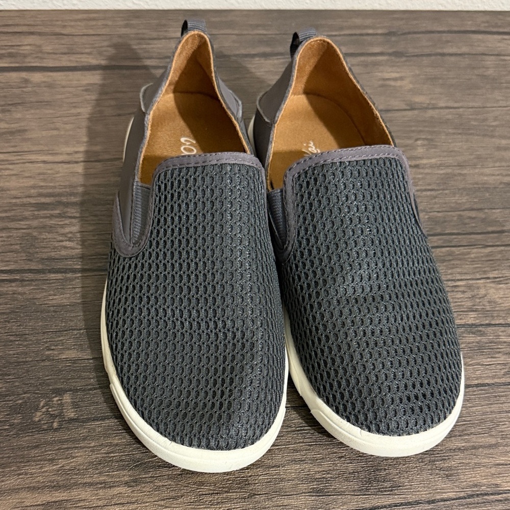 Olukai Pehuea Girls Breathable Slip-On Shoes